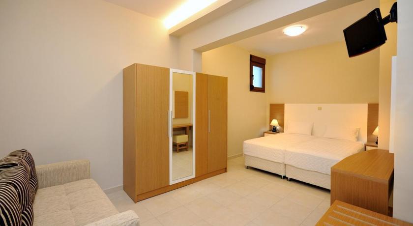 Villa Horizon Line *